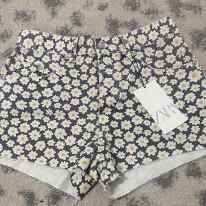 Zara Daisy-Print Short Denim Shorts - Navy, White & Yellow